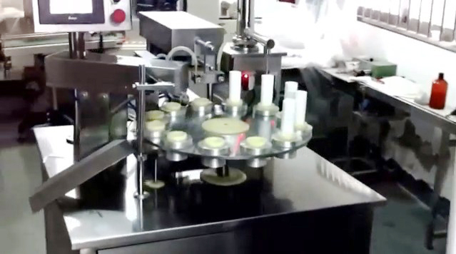 tubes filling ultrasonic sealing machine semi automatic ultraljudsrör förseglare filler equip.jpg