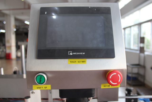 dubbelsidig etikettmaskin (1). JPG