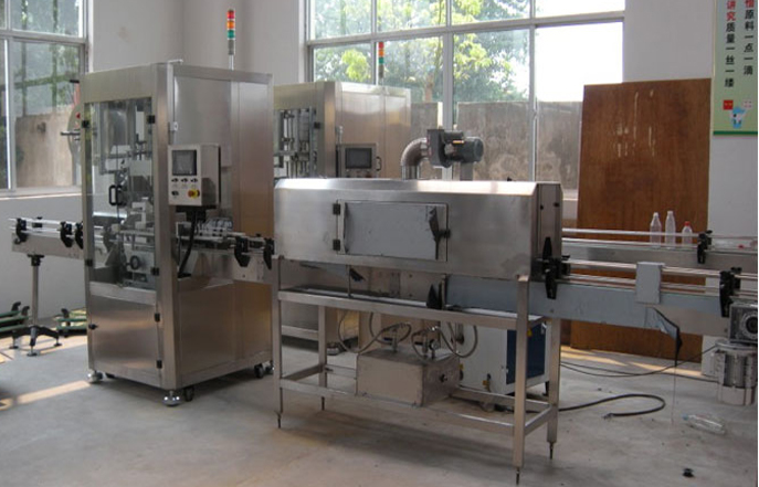 sleeve labeler equipments sleeve-labeling-4.jpg