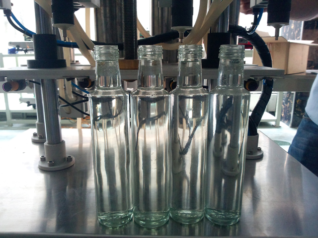 perfume bottles for overflow filling fyllning parfym.jpg