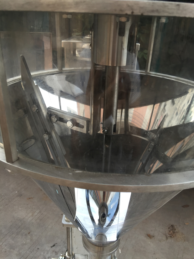 ny maskin för pulverfyllning (1).jpg