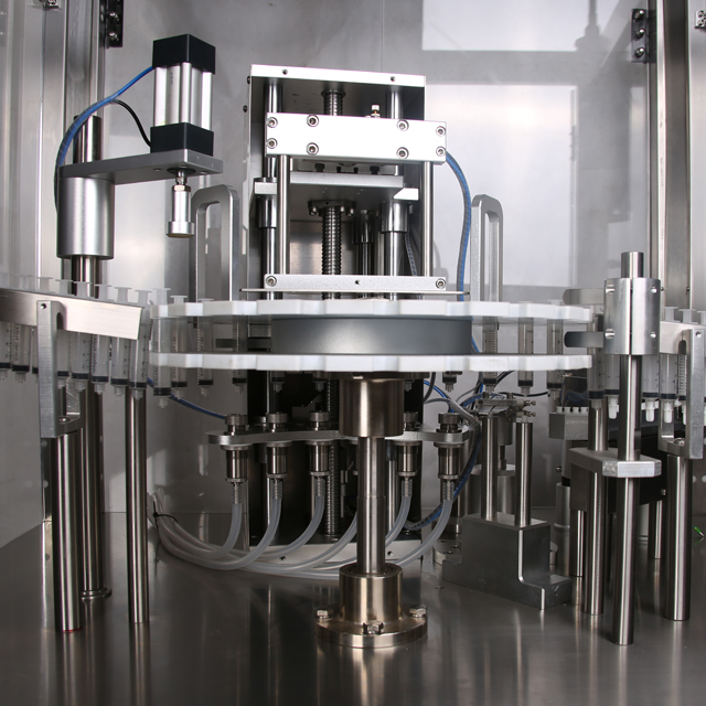 sprutfyllning capper.jpg