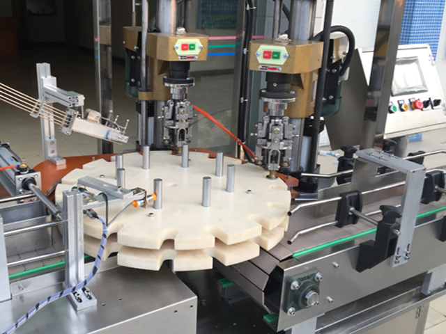 capping head dubbelt skruvlock.jpg