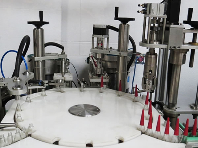 nagellacksfyllning rotary capping.jpg