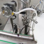 E Flytande ögondroppar Peristaltisk pump Monoblock fyllningslockmaskin