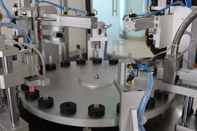 fyllningspressmaskin automatic.jpg