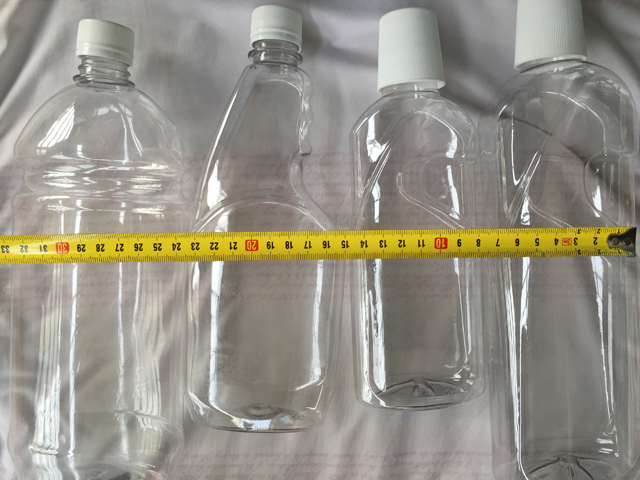 etiketter och flaskor.jpg