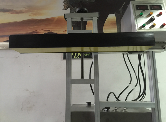 vattenkylning induktionsförseglingsmaskiner.jpg