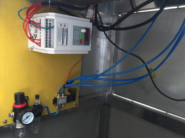 inuti ropp capping machinery.jpg