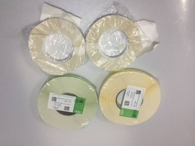 etikettrullar för vikbar etikettmaskin med QR-kod labeller.jpg