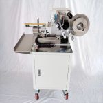 Halvautomatisk flaggetikettapplikator för hundbensförpackningar för husdjursfoder