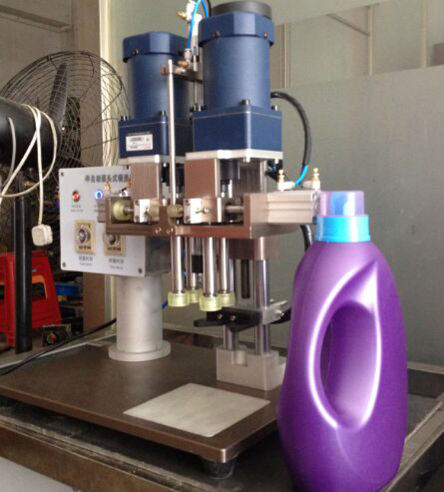 SKRUVTÄCK maskineri.jpg