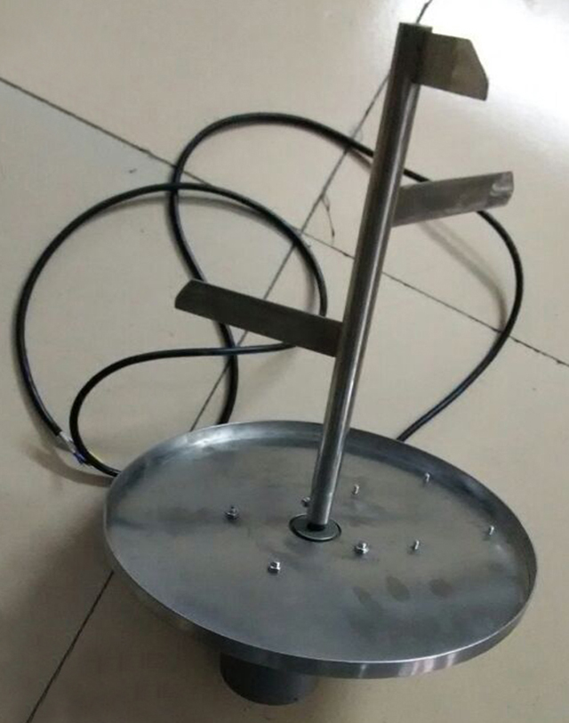 behållare med blandare.jpg