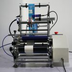 Halvautomatisk etiketteringsmaskin för runda flaskor för sprutflaskor